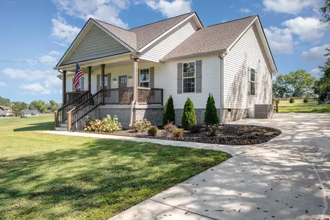 2733 Mcconnell Rd, Cornersville, TN 37047