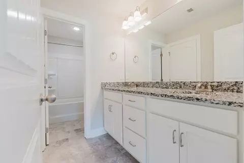 Bath - 1210 Black Rd, Cunningham, TN 37052 photo 4 of 6