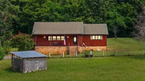 1510 Penile Hill Rd, Decherd, TN 37324