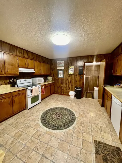 Kitchen - 336 Second Creek Rd, Five Points, TN 38457 photo 1 of 10