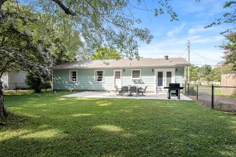 Exterior - 607 Staley St, Murfreesboro, TN 37129 photo 5 of 8