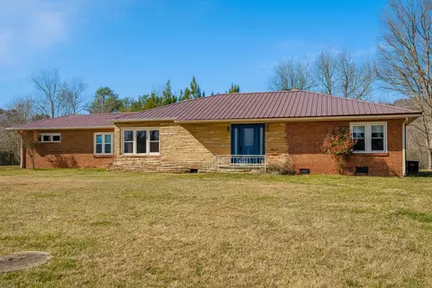 36 Wren Ave, Trenton, GA 30752