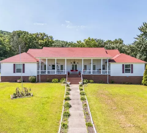 5312 W Trimble Rd, Milton, TN 37118