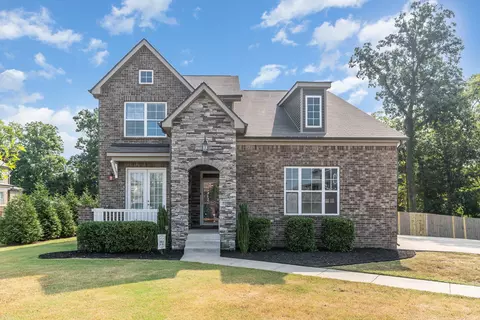 13 Melly Ct, Lebanon, TN 37087