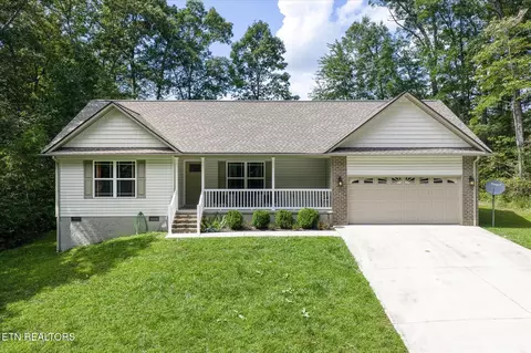 719 Taopi Ln, Crossville, TN 38572