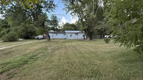 323 Kennedy St, Livingston, TN 38570