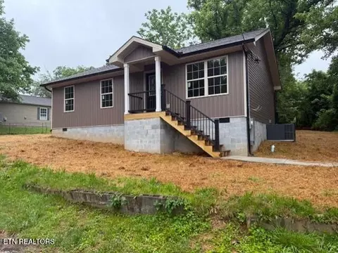 109 Ivy Ln, Oak Ridge, TN 37830