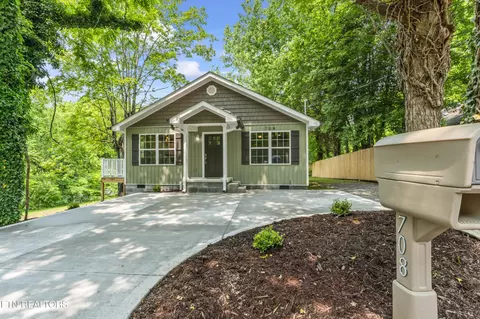708 Byrd St, Clinton, TN 37716