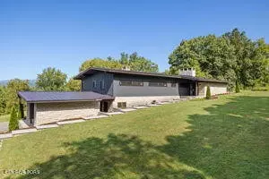 231 Cumberland View Rd, Clinton, TN 37716