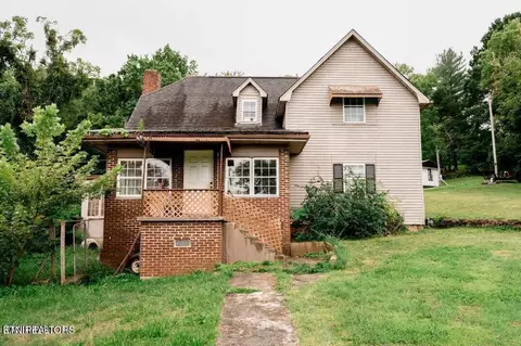 225 W Robbins St, Jellico, TN 37762