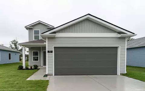 77 Stonehenge Ln, Manchester, TN 37355