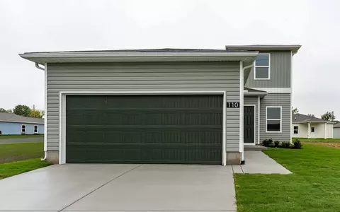 110 Phillips Dr, Manchester, TN 37355