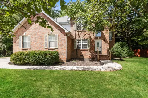 305 Castlemere Ct, Murfreesboro, TN 37130