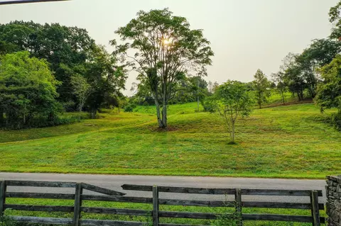 2523 Baptist Church Rd, Culleoka, TN 38451