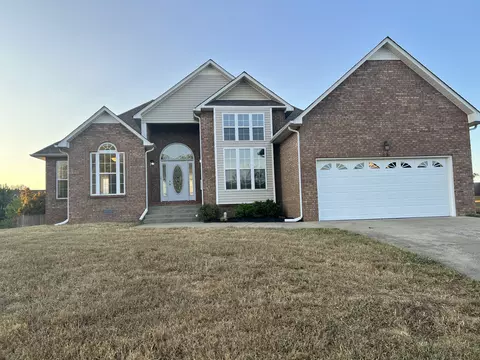 3216 Twelve Oaks Blvd, Clarksville, TN 37042