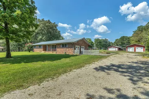 144 Stewart Ln, Estill Springs, TN 37330