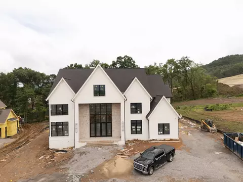 1690 Geralds Dr, Brentwood, TN 37027