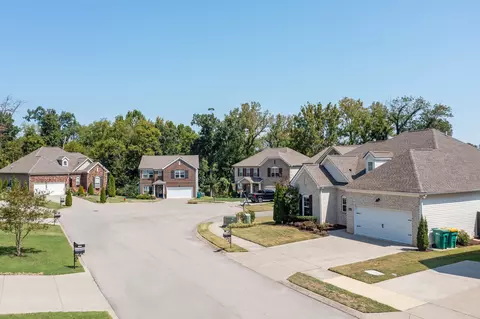 View/Area - 1064 Daniel Ln, Spring Hill, TN 37174 photo 2 of 11