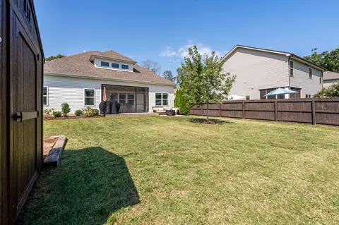 Exterior - 1064 Daniel Ln, Spring Hill, TN 37174 photo 9 of 9