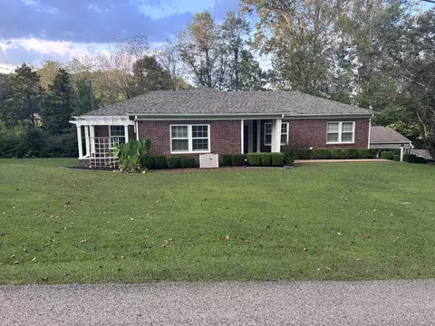 214 Mcwilliams St, Waynesboro, TN 38485