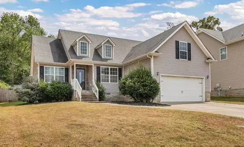 1129 Meachem Dr, Clarksville, TN 37042