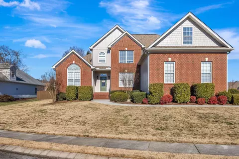9915 Fieldcrest Dr, Apison, TN 37302