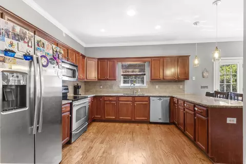 Kitchen - 324 Foundry Cir, Murfreesboro, TN 37128 photo 5 of 5