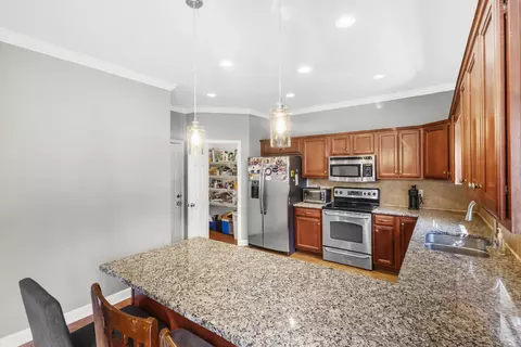 Kitchen - 324 Foundry Cir, Murfreesboro, TN 37128 photo 2 of 5