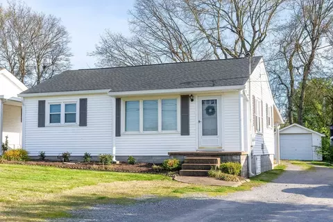 341 E Park Ave, Gallatin, TN 37066