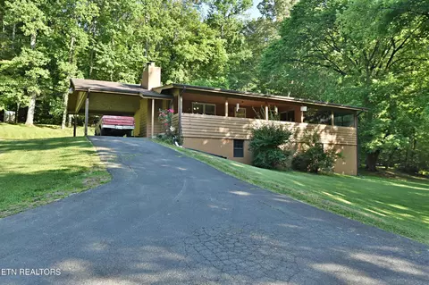 1734 Dogwood Valley Rd, Loudon, TN 37774