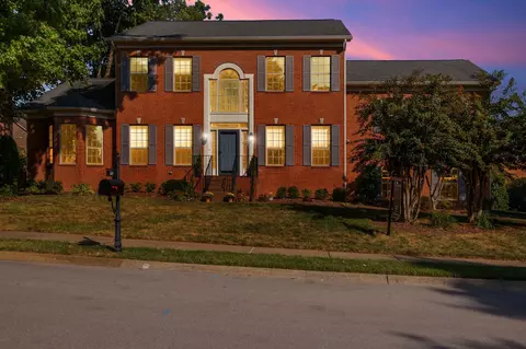 769 Glen Oaks Dr, Franklin, TN 37067