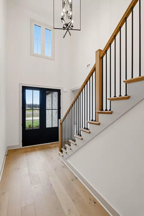 Entry Way - 5512 Sinclair St, Murfreesboro, TN 37127 photo 4 of 10