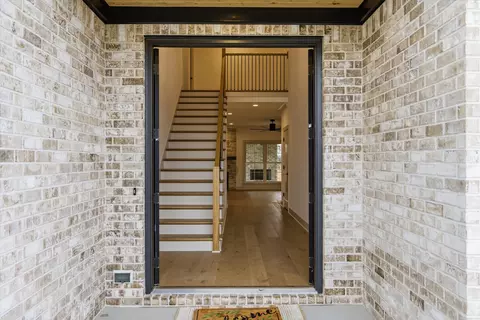 Entry Way - 5512 Sinclair St, Murfreesboro, TN 37127 photo 2 of 10