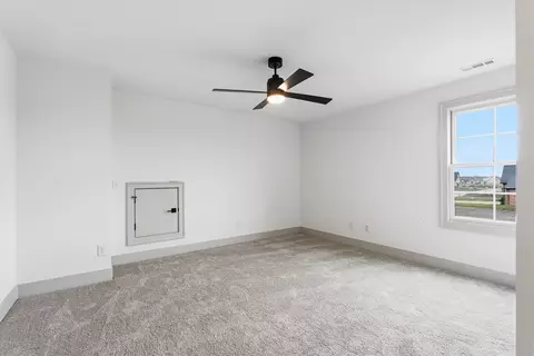 Bedroom - 5512 Sinclair St, Murfreesboro, TN 37127 photo 5 of 10
