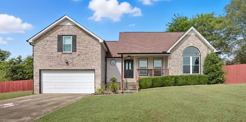 130 Buttermere Dr, Clarksville, TN 37040