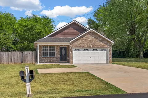 767 Pembroke Oak Grove Rd, Oak Grove, KY 42262