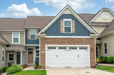 215 S Downs Cir, Goodlettsville, TN 37072