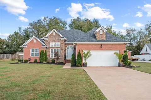 717 Toben Ter, Lawrenceburg, TN 38464