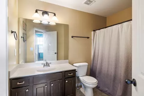 Bath - 2052 Hemlock Dr, Spring Hill, TN 37174 photo 3 of 3