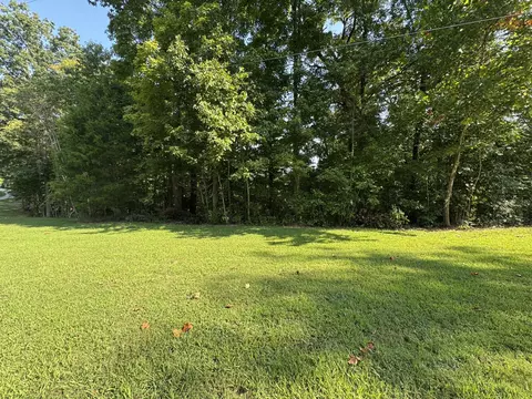 7655 Chipmunk Ln, Nashville, TN 37221