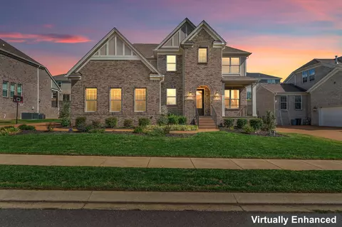 106 N Malayna Dr, Hendersonville, TN 37075