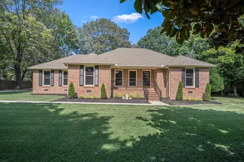 115 Breckenridge Rd, Tullahoma, TN 37388