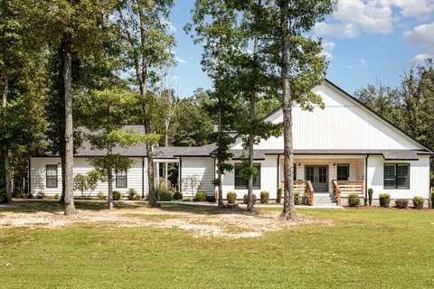 8129 Hollow Springs Rd, Bradyville, TN 37026