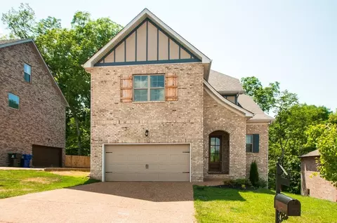 10 Elissa Pl, Hendersonville, TN 37075