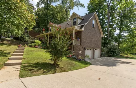 402 Crabtree Cir, Clarksville, TN 37040