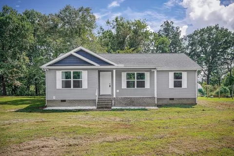 385 Talpha Dr, Dowelltown, TN 37059