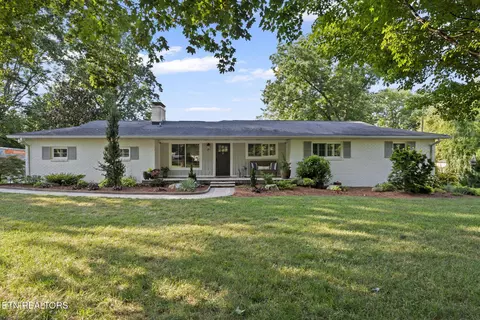 506 Rockingham Dr, Knoxville, TN 37909
