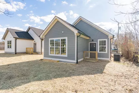 1517 E 49th St, Chattanooga, TN 37407