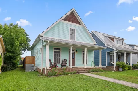 Exterior - 509 E 16th St, Chattanooga, TN 37408 photo 2 of 8