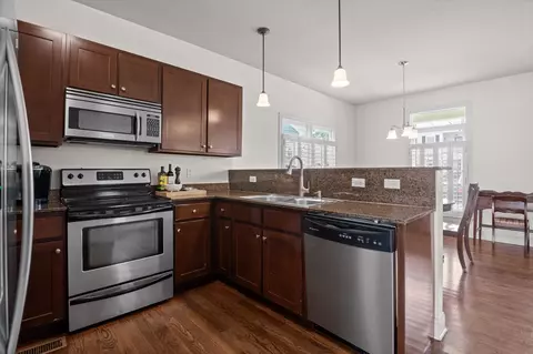 Kitchen - 509 E 16th St, Chattanooga, TN 37408 photo 2 of 3